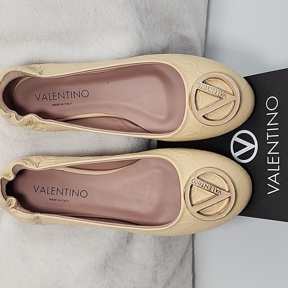 Valentino Shoes - Valentino Ballet Flat by Mario Valentino Calliope Vlogo Leather Size Euro 9 US 8